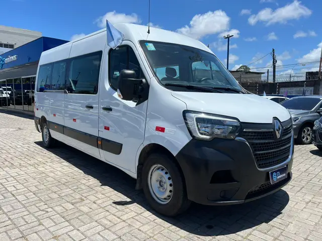 Carro Renault Master 2025 Minibus Executive L3H2