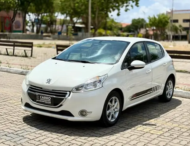 Carro Peugeot 208 2014 Active Pack 1.5 8V (Flex)
