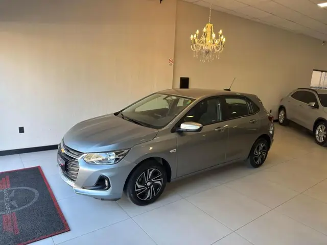 Carro Chevrolet Onix 2025 LT 1.0