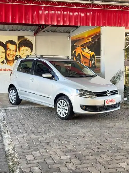 Carro Volkswagen Fox 2011 1.6 8V (Flex)