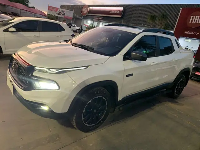 Carro Fiat Toro 2024 Ultra 2.0