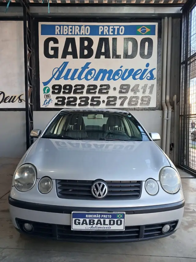 Carro Volkswagen Polo Sedan 2006 1.6 8V (Flex)