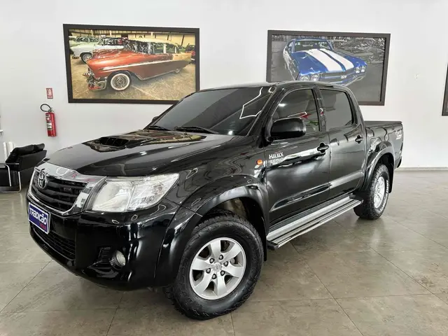 Carro Toyota Hilux Cabine Dupla 2015 Hilux 3.0 TDI 4x4 CD SR (Aut)