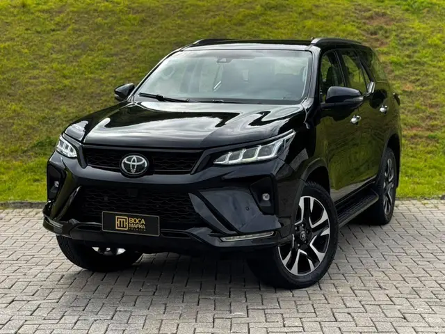 Carro Toyota Hilux Cabine Dupla 2021 SRX 2.8 TDI CD 4x4 (Aut)