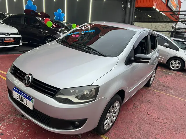 Carro Volkswagen Fox 2010 Prime 1.6 8V (Flex)