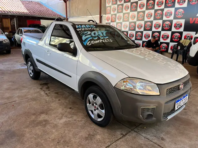 Carro Fiat Strada 2017 Hard Working 1.4 (Flex) (Cabine Simples)