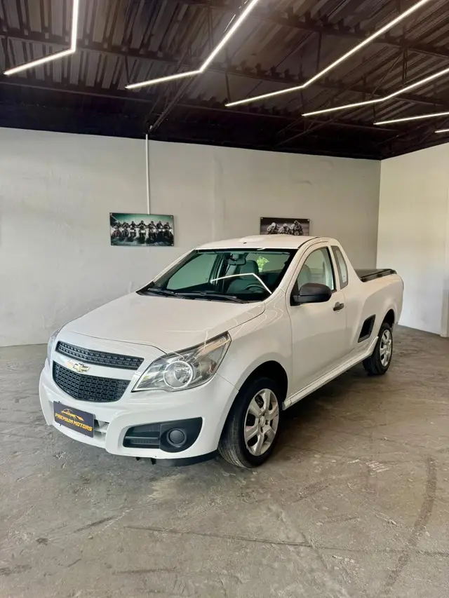 Carro Chevrolet Montana 2019 LS 1.4 (Flex)