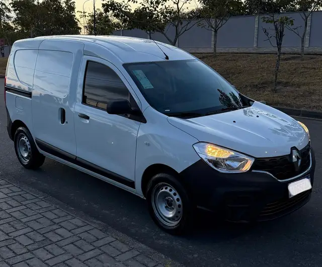 Carro Renault Kangoo 2026 Advanced 1.6 SCe (Flex)