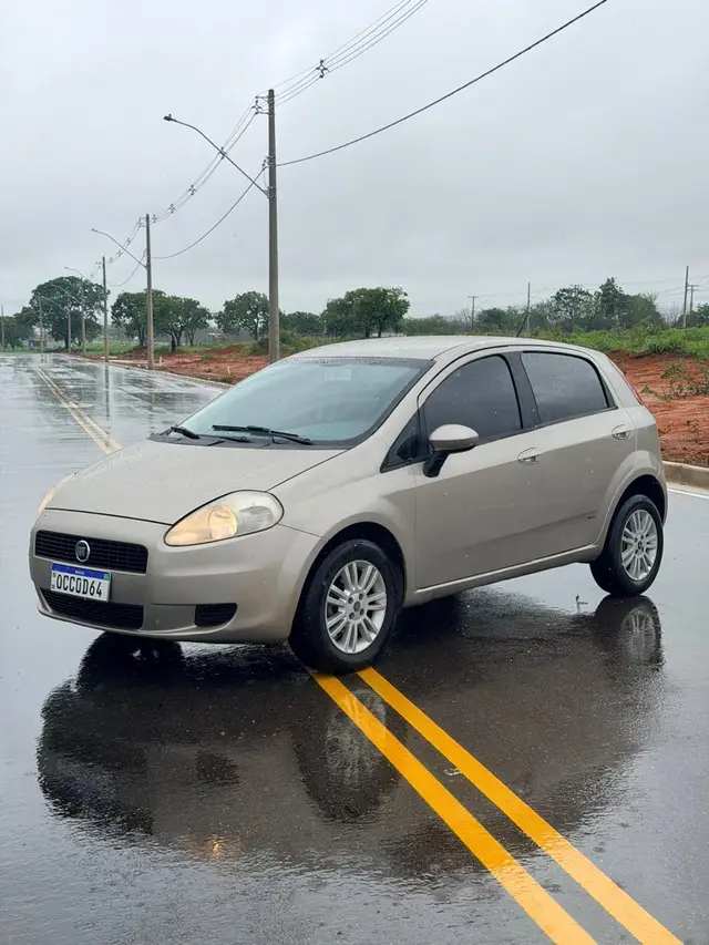 Carro Fiat Punto 2012 Attractive 1.4 (Flex)
