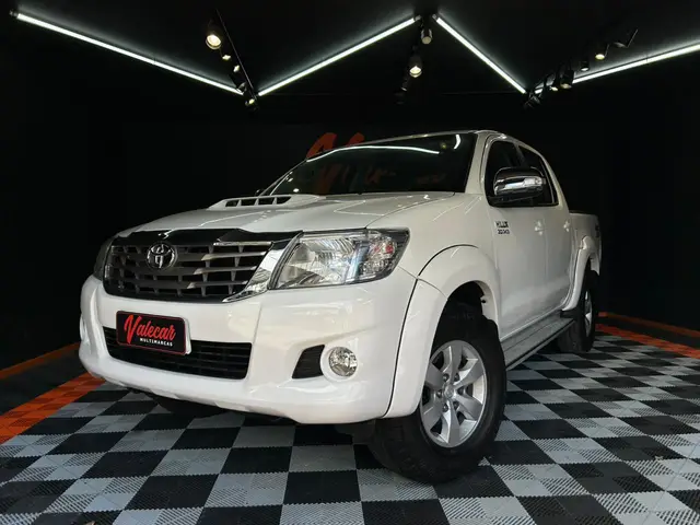 Carro Toyota Hilux Cabine Dupla 2015 Hilux 3.0 TDI 4x4 CD SRV (Aut)