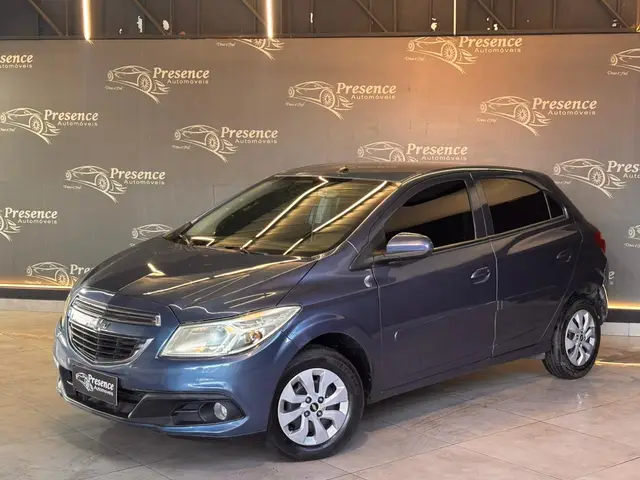 Carro Chevrolet Onix 2014 1.0 LS SPE/4