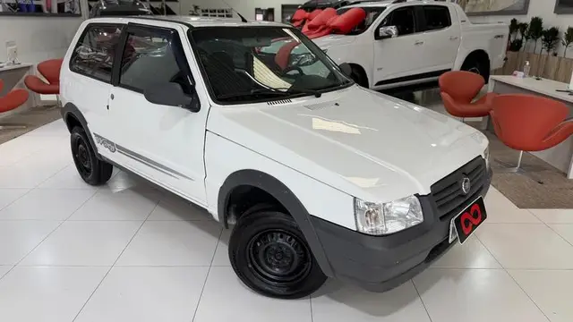 Carro Fiat Uno 2011 Attractive 1.4 8V (Flex) 2p