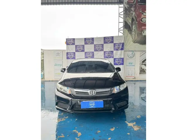 Carro Honda Civic 2014 New  LXS 1.8 16V i-VTEC (Flex)