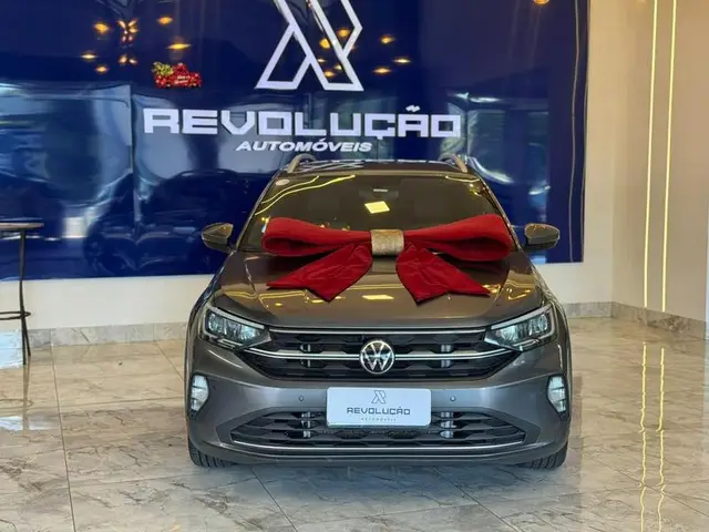 Carro Volkswagen Nivus 2023 Highline 200 TSI