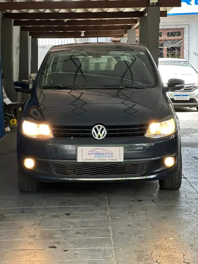 Carro Volkswagen Fox 2013 1.0 VHT (Flex) 2p