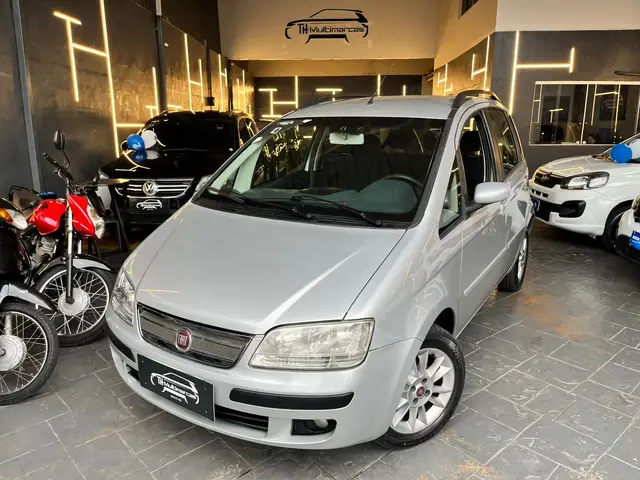 Carro Fiat Idea 2010 ELX 1.4 (Flex)