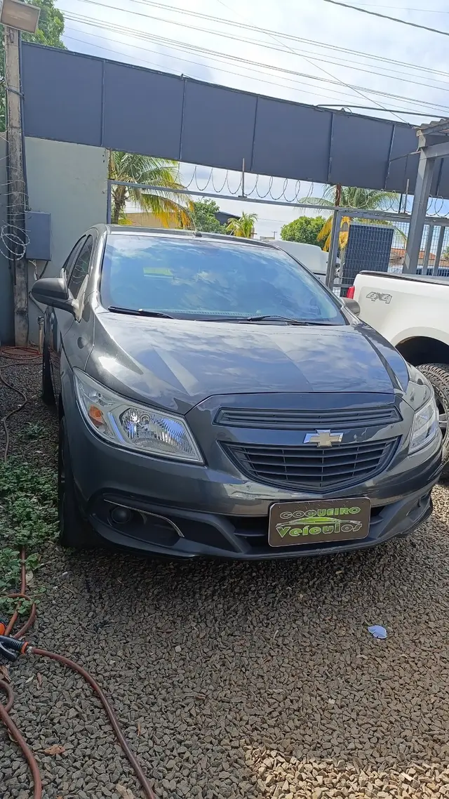 Carro Chevrolet Onix 2018 1.0 Joy SPE/4