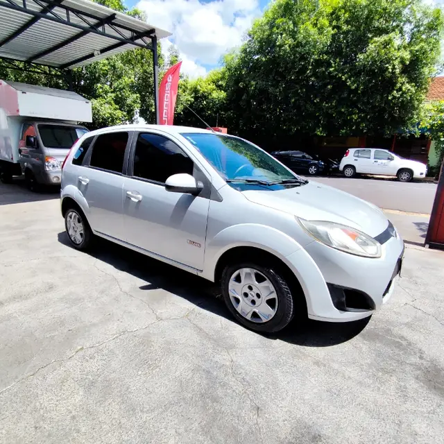 Carro Ford Fiesta Hatch 2013 SE Rocam 1.6 (Flex)