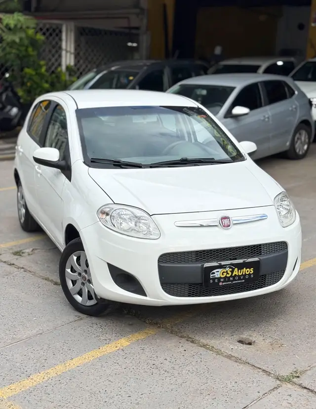 Carro Fiat Palio 2015 Attractive 1.0 Evo (Flex)