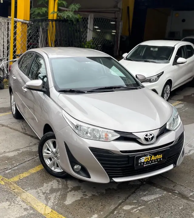 Carro Toyota Yaris Sedan 2019 1.5 XL (Flex)