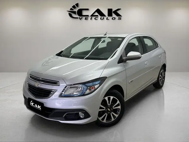 Carro Chevrolet Onix 2015 1.4 LTZ SPE/4 (Aut)