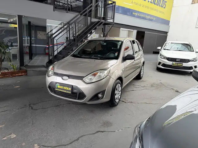 Carro Ford Fiesta Hatch 2014 1.6 (Flex)