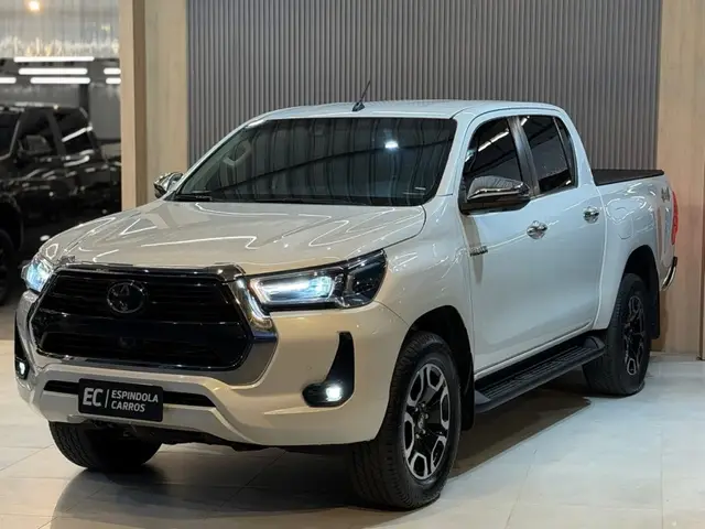 Carro Toyota Hilux Cabine Dupla 2024 SRX 4x4 2.8 Diesel
