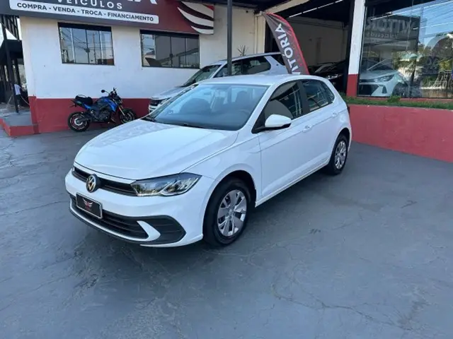 Carro Volkswagen Polo 2024 Track 1.0 Flex 12V 5p