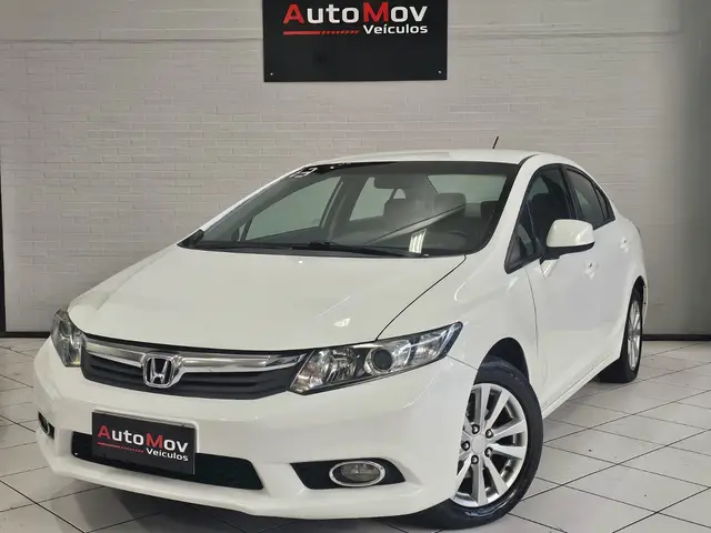 Carro Honda Civic 2013 New  LXS 1.8 16V i-VTEC (Flex)
