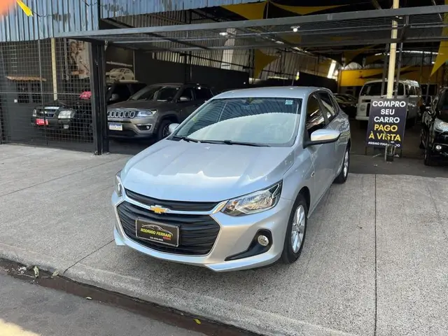 Carro Chevrolet Onix Plus 2020 1.0 LT Turbo (Flex)