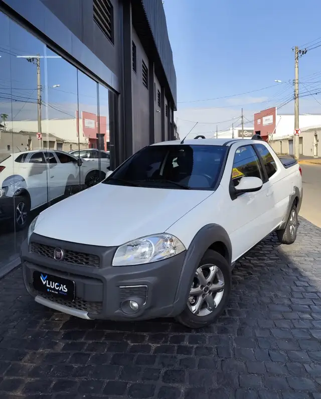Carro Fiat Strada 2020 Freedom 1.4 CD (Flex)