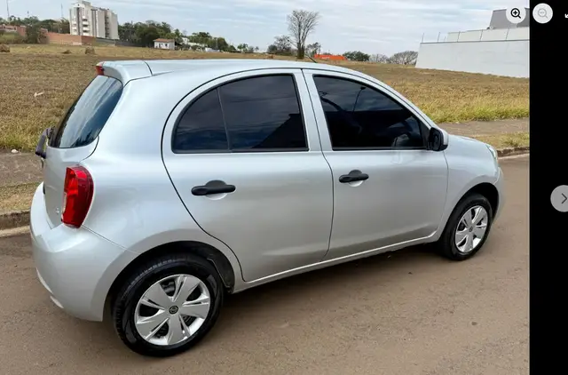 Carro Nissan March 2018 1.0 12V SV (Flex)