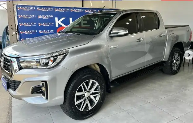 Carro Toyota Hilux Cabine Dupla 2017 Hilux 2.8 TDI SRX CD 4x4 (Aut)