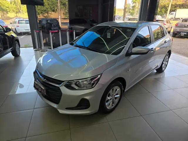 Carro Chevrolet Onix 2023 LT 1.0