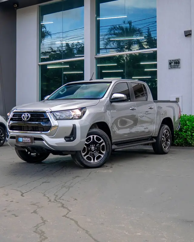 Carro Toyota Hilux Cabine Dupla 2024 SRV 4x4 2.8 Diesel
