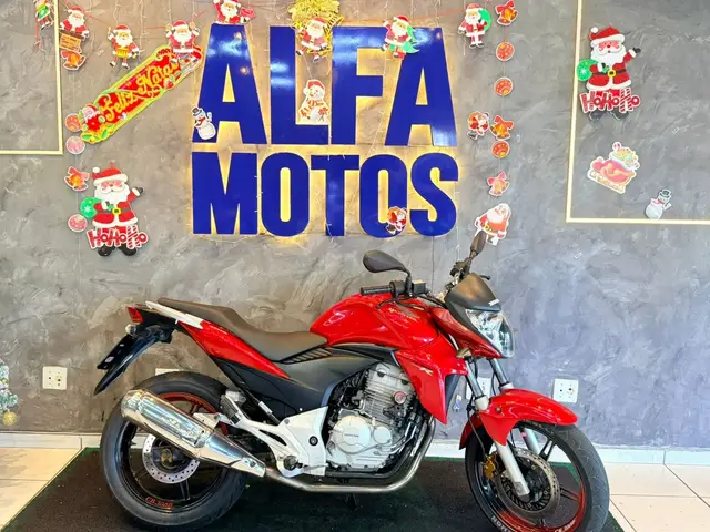 Moto Honda CB 300R 2014 Repsol