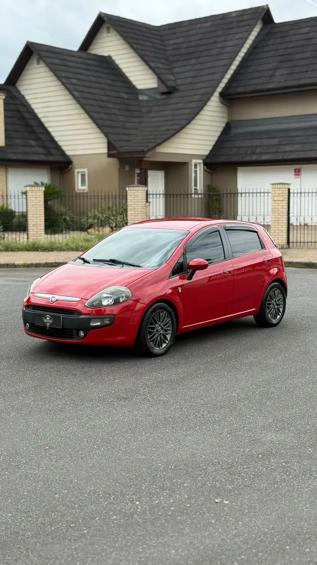 Carro Fiat Punto 2015 ATTRACTIVE ITALIA 1.4 F.Flex 8V 5p