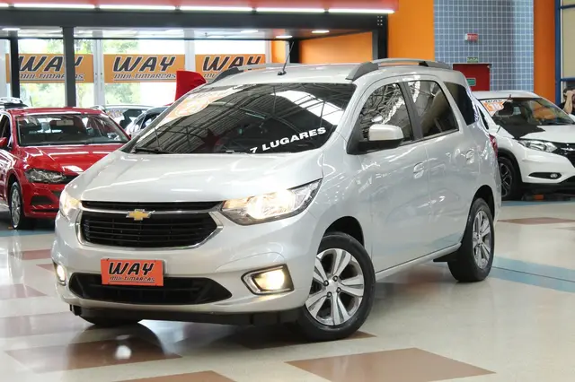 Carro Chevrolet Spin 2023 Premier 1.8 (Aut.)