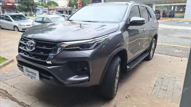 Carro Toyota SW4 2021 SRV 2.7 7L 4x2 (Aut) (Flex)