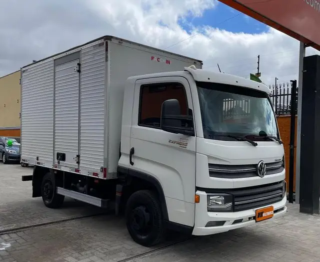 Caminhão Volkswagen Express 2021 DRC 4X2 2p (diesel) (E5)