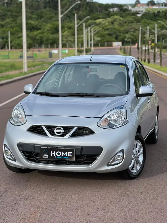 Carro Nissan March 2016 1.6 16V SV (Flex)