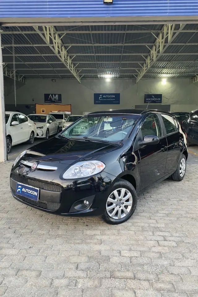 Carro Fiat Palio 2014 Attractive 1.4 8V (Flex)