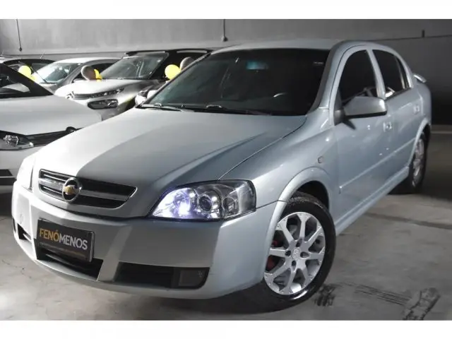 Carro Chevrolet Astra Hatch 2010 Advantage 2.0 (Flex)