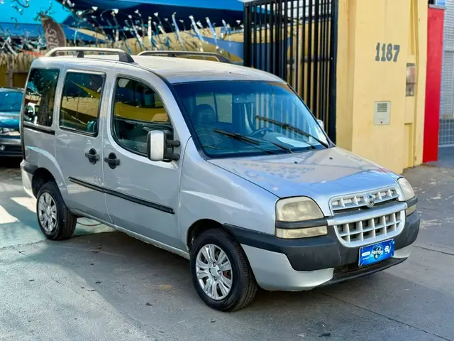 Carro Fiat Doblò 2008 ELX 1.8 8V (Flex)