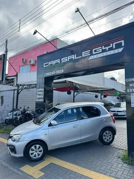 Carro Toyota Etios 2014 XS 1.5 (Flex)