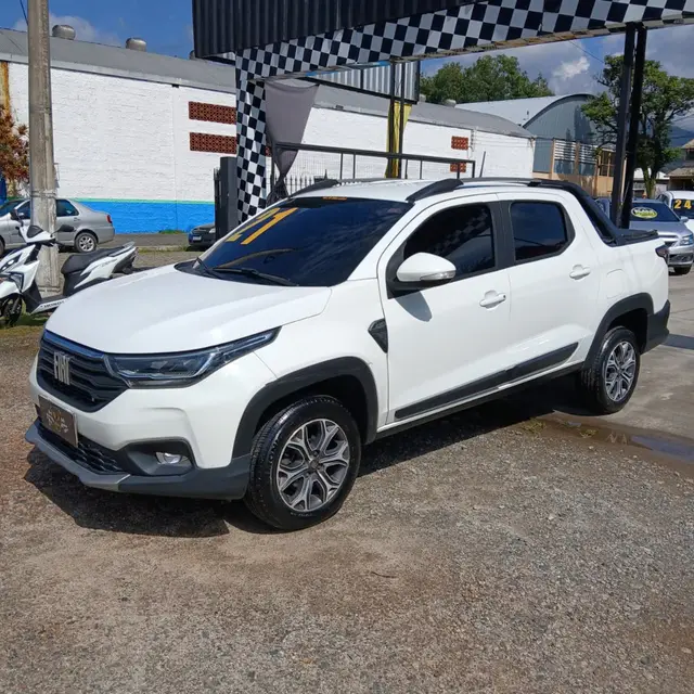 Carro Fiat Strada 2021 Volcano 1.3 CD (Flex)