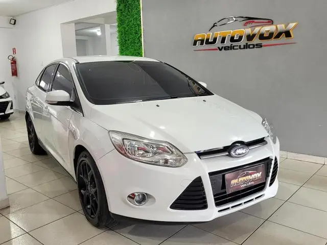 Carro Ford Focus Sedan 2015 Titanium 2.0 16V PowerShift