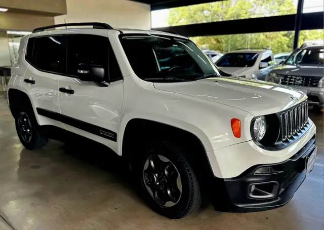 Carro Jeep Renegade 2016 Sport 1.8 4x2 (Aut) (Flex)