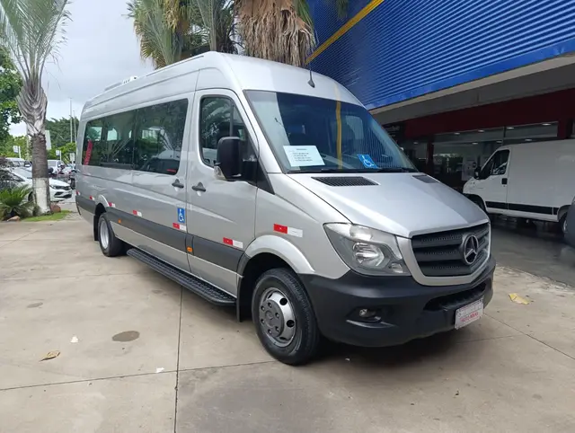Carro Mercedes-Benz Sprinter 2018 VAN 515 CDI  20+1