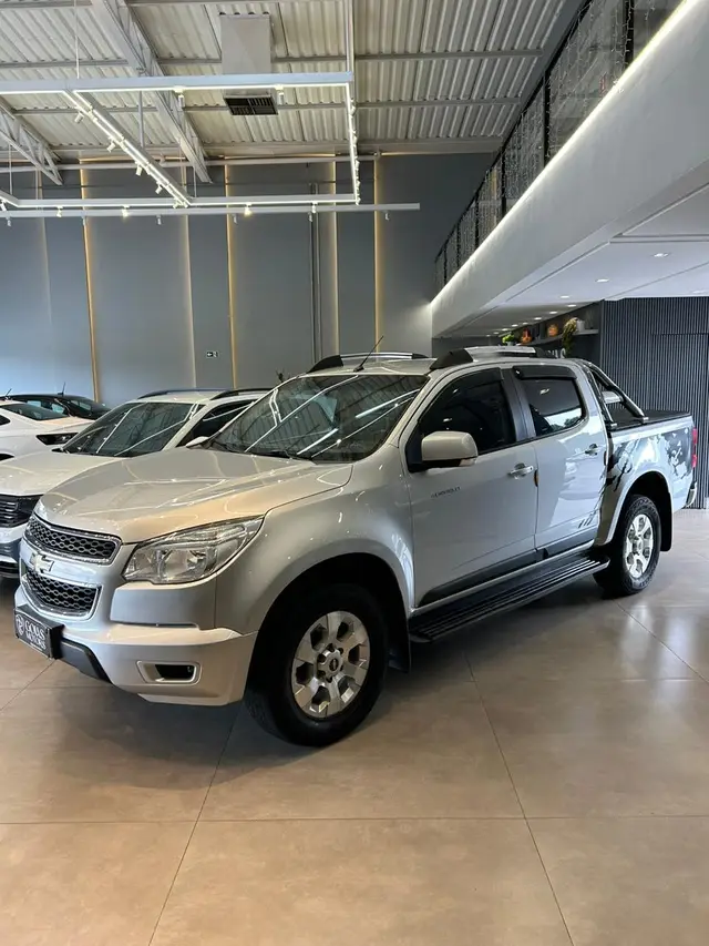 Carro Chevrolet S10 Cabine Dupla 2014 S10 2.4 LT 4x2 (Cab Dupla) (Flex)